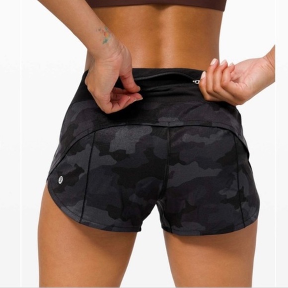Lululemon Black Camo Speed Up Shorts 3” Size 4 RARE - Picture 1 of 7